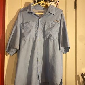 Mens large columbia shirt